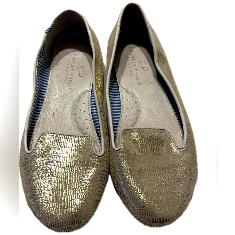 Womens flats